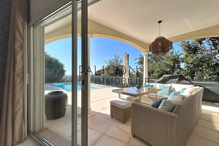Maison à vendre à Nice — Vue mer — photo 1