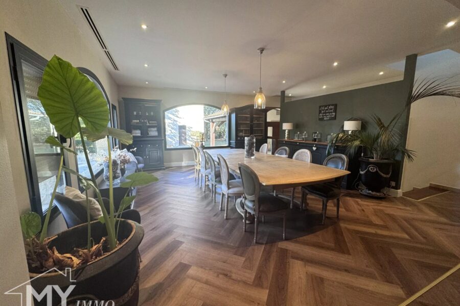 Maison à vendre à Pineuilh — Vue parc & jardin — photo 10