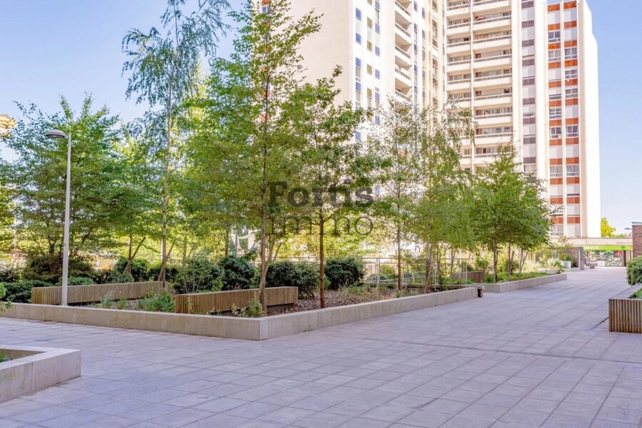 Appartement à vendre à Issy-les-Moulineaux — Vue sur la ville — photo 22