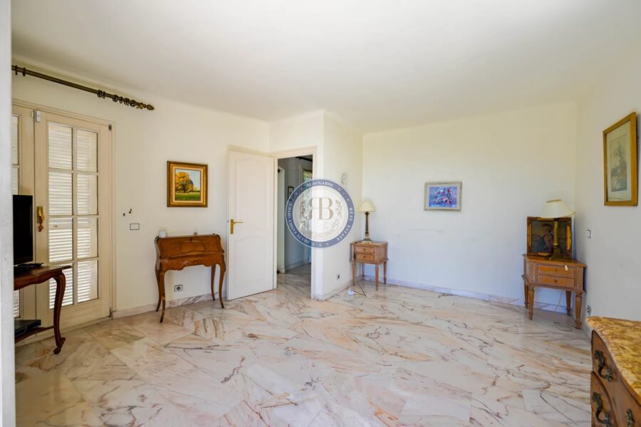 Maison à vendre à Vallauris — Vue mer — photo 20
