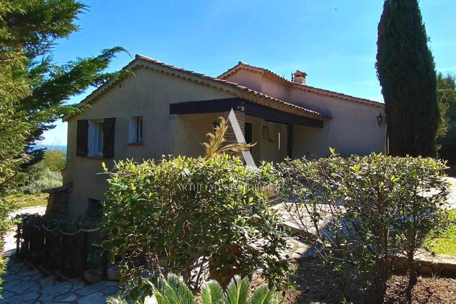 Maison à vendre à Sainte-Maxime — Vue mer — photo 6