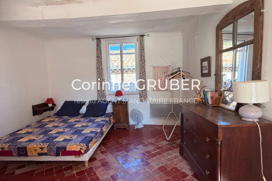 Maison à vendre à Saint-Jeannet — Vue montagne — photo 19