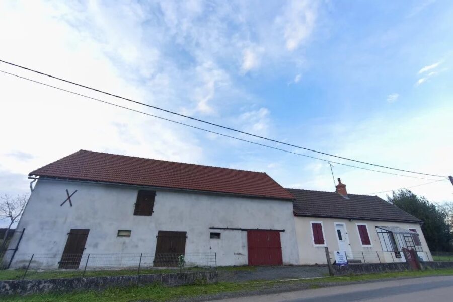 Maison à vendre à Savigny-Poil-Fol — Vue montagne — photo 13