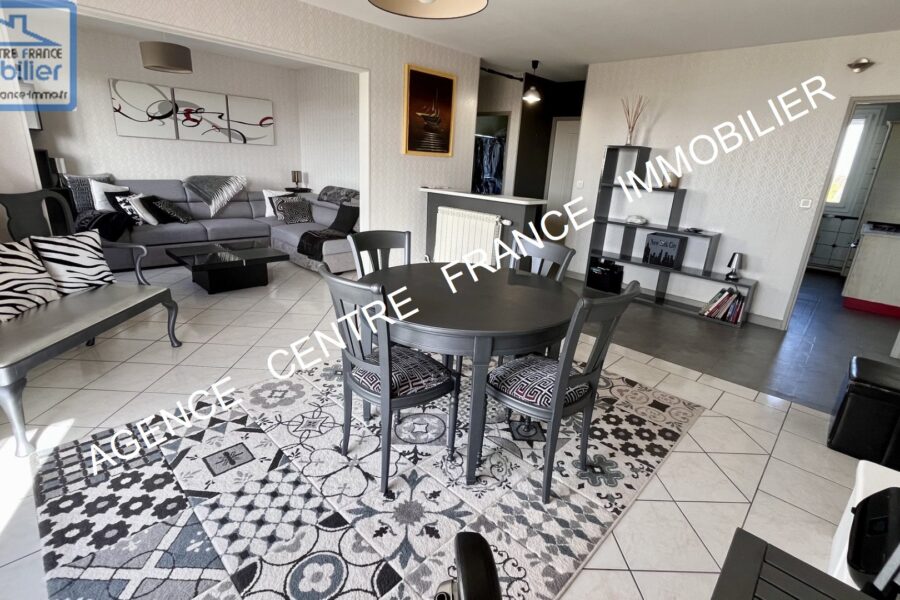 Appartement à vendre à Bourges — Vue parc & jardin — photo 2