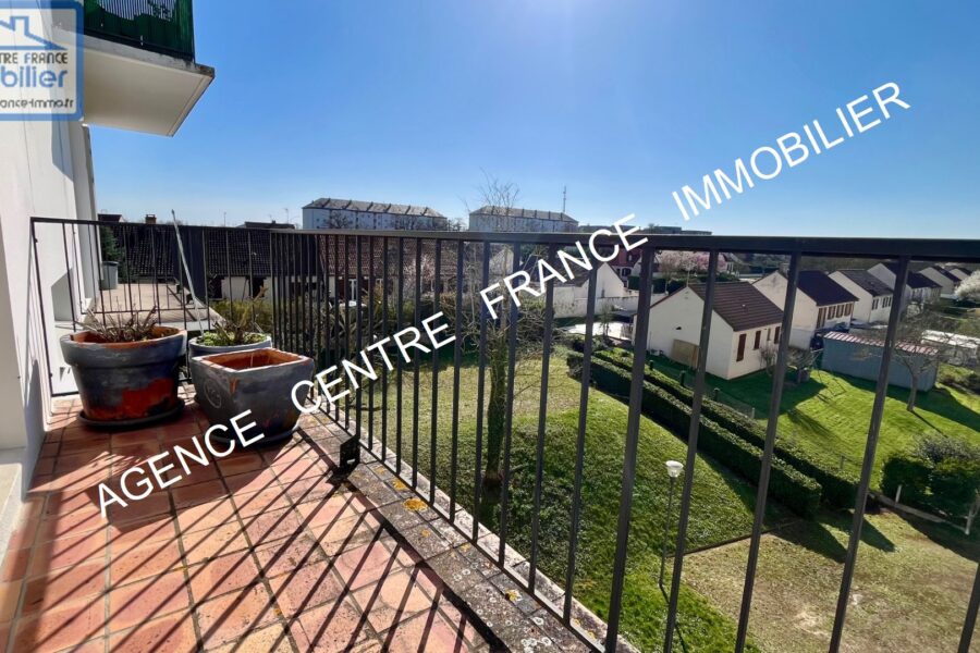 Appartement à vendre à Bourges — Vue parc & jardin — photo 1