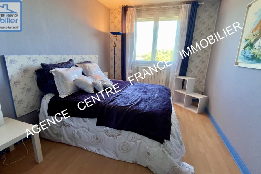 Appartement à vendre à Bourges — Vue parc & jardin — photo 5