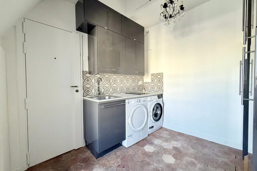 Appartement à vendre à Paris 9e arrondissement — Vue sur la ville — photo 4
