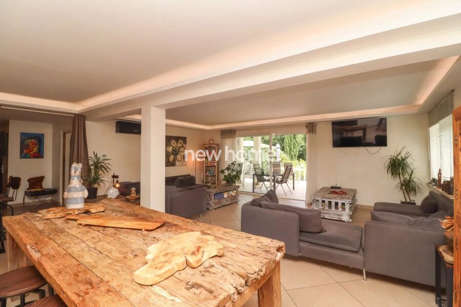 Maison à vendre à Fréjus — Vue mer — photo 9