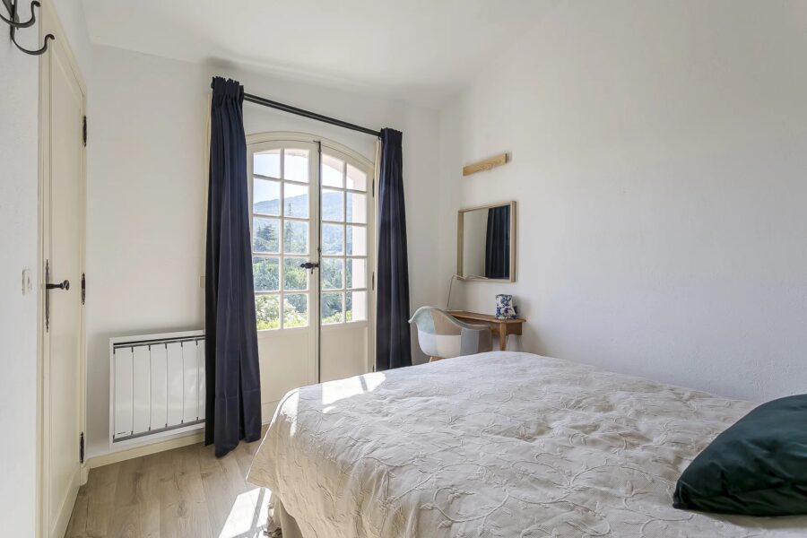 Maison à vendre à Seillans — Vue montagne — photo 18