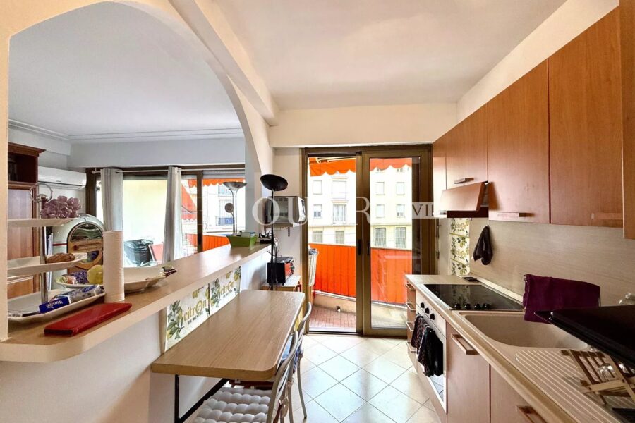 Appartement à vendre à Menton — Vue sur la ville — photo 4