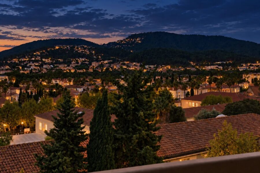 Appartement à vendre à Hyères — Vue montagne — photo 13