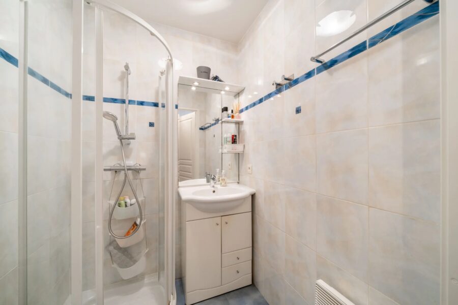 Appartement à vendre à Juan-les-Pins — Vue sur la ville — photo 14