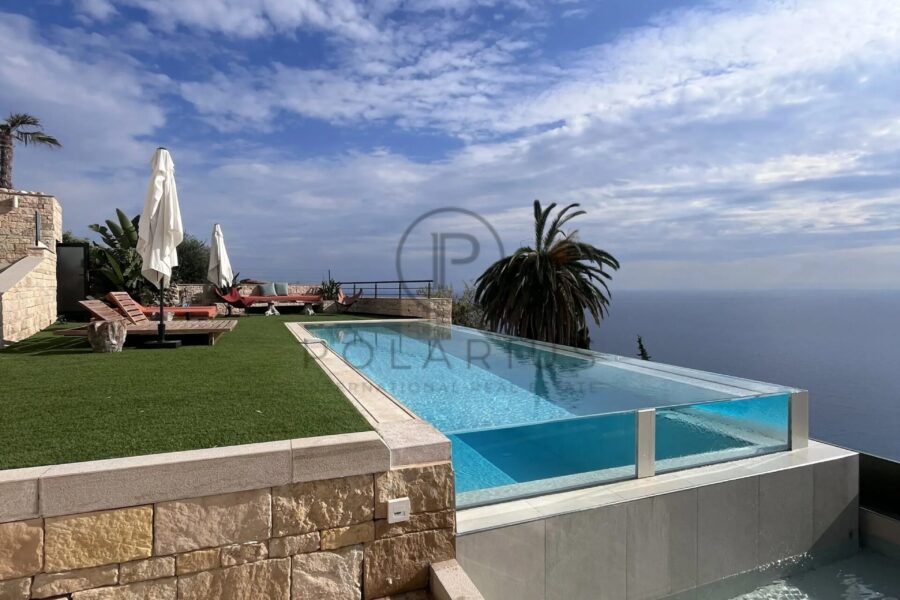 Maison en location vacances à Roquebrune-Cap-Martin — Vue mer — photo 27
