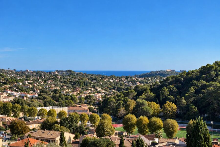 Maison à vendre à La Colle-sur-Loup — Vue mer — photo 13