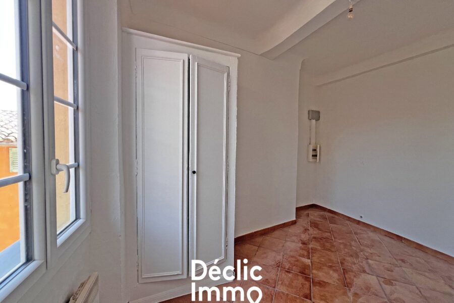 Appartement à vendre à Grasse — Vue sur la ville — photo 7