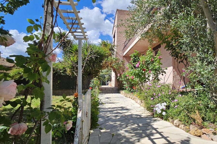 Maison à vendre à Draguignan — Vue dégagée — photo 5