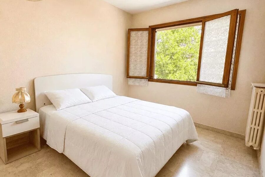 Maison à vendre à Hyères — Vue parc & jardin — photo 6