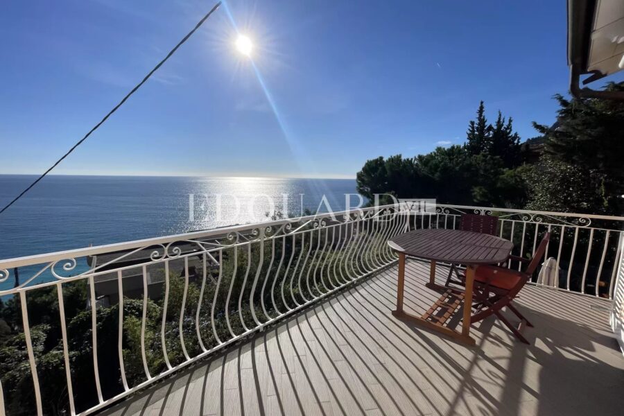 Appartement à vendre à Roquebrune-Cap-Martin — Vue mer — photo 1
