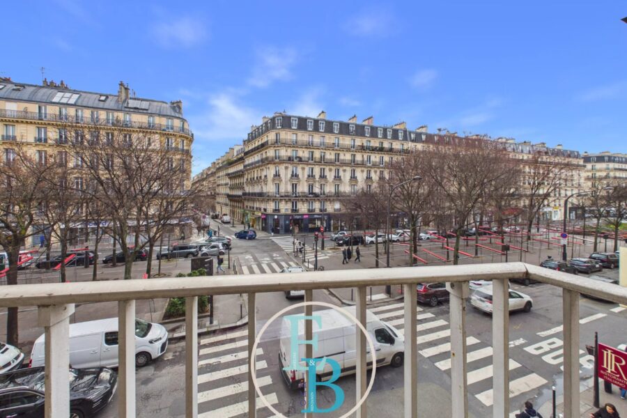 Appartement à vendre à Paris 17e arrondissement — Vue sur la ville — photo 12