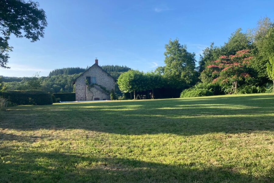 Maison à vendre à Saint-Léger-sous-Beuvray — Vue nature — photo 24