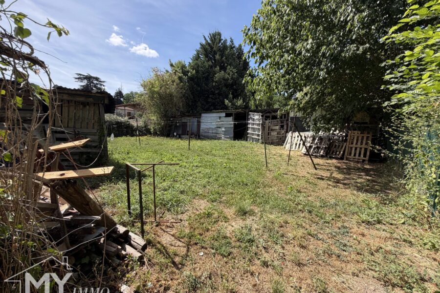Maison à vendre à Saint-Pey-de-Castets — Vue parc & jardin — photo 3