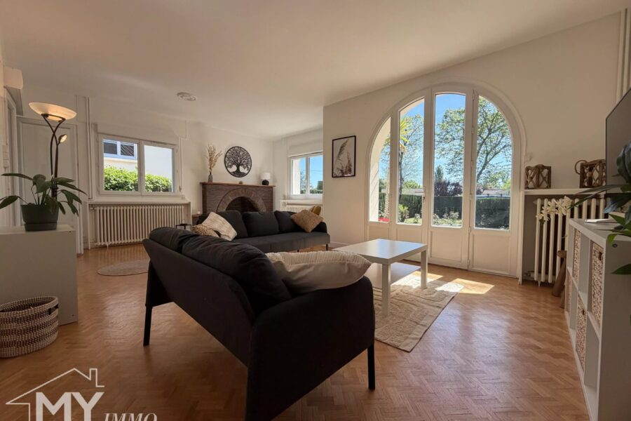 Maison à vendre à Pineuilh — Vue parc & jardin — photo 7