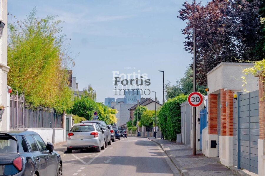 Maison à vendre à Suresnes — Vue sur la ville — photo 54