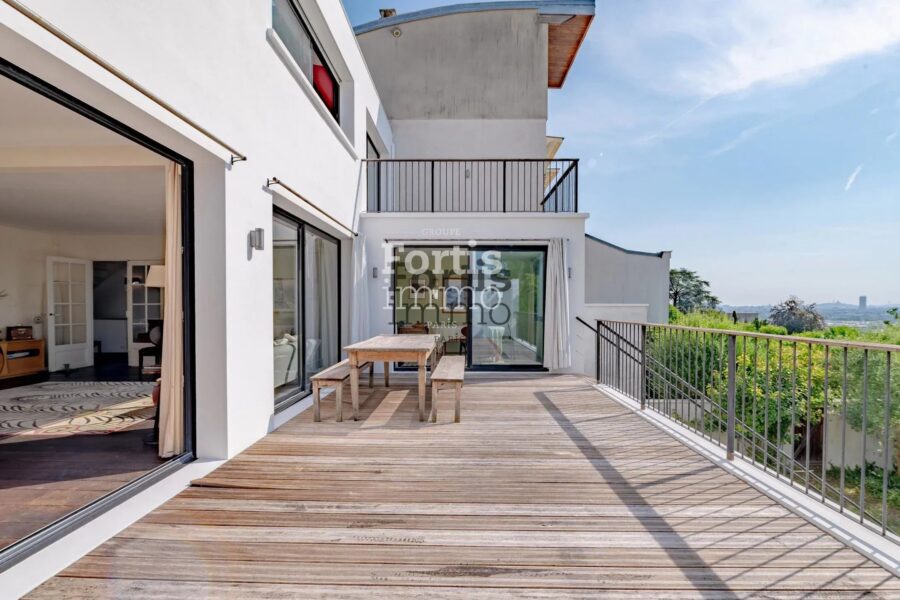 Maison à vendre à Suresnes — Vue sur la ville — photo 2