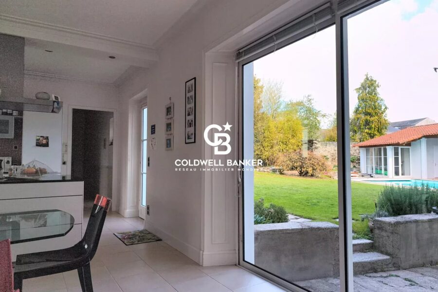 Maison à vendre à Les Herbiers — Vue parc & jardin — photo 20