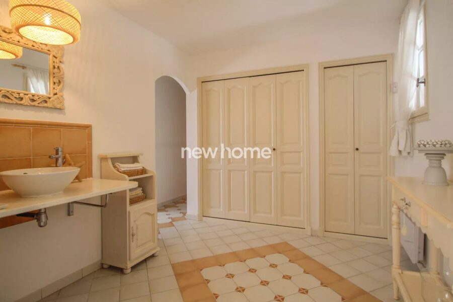 Maison à vendre à Saint-Raphaël — Vue golf — photo 25