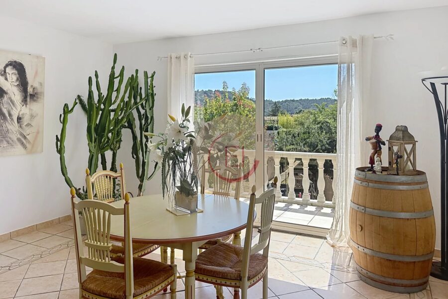 Maison à vendre à Les Adrets-de-l&rsquo;Estérel — Vue montagne — photo 18