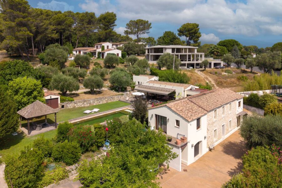 Maison à vendre à Mougins — Vue sur la ville — photo 2