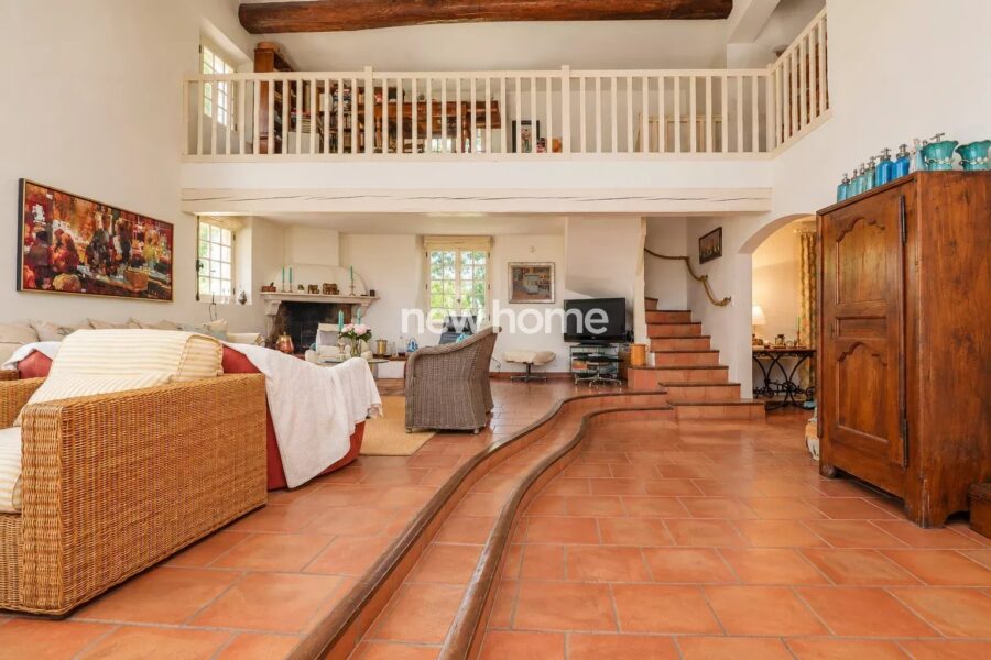 Maison à vendre à Montauroux — Vue montagne — photo 9