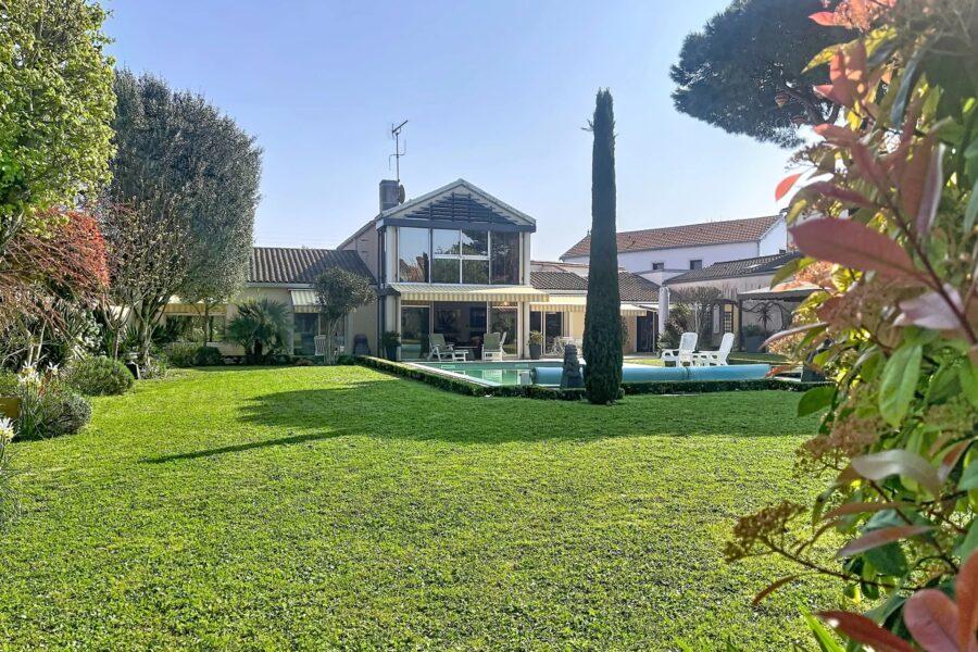 Maison à vendre à La Rochelle — Vue parc & jardin — photo 19