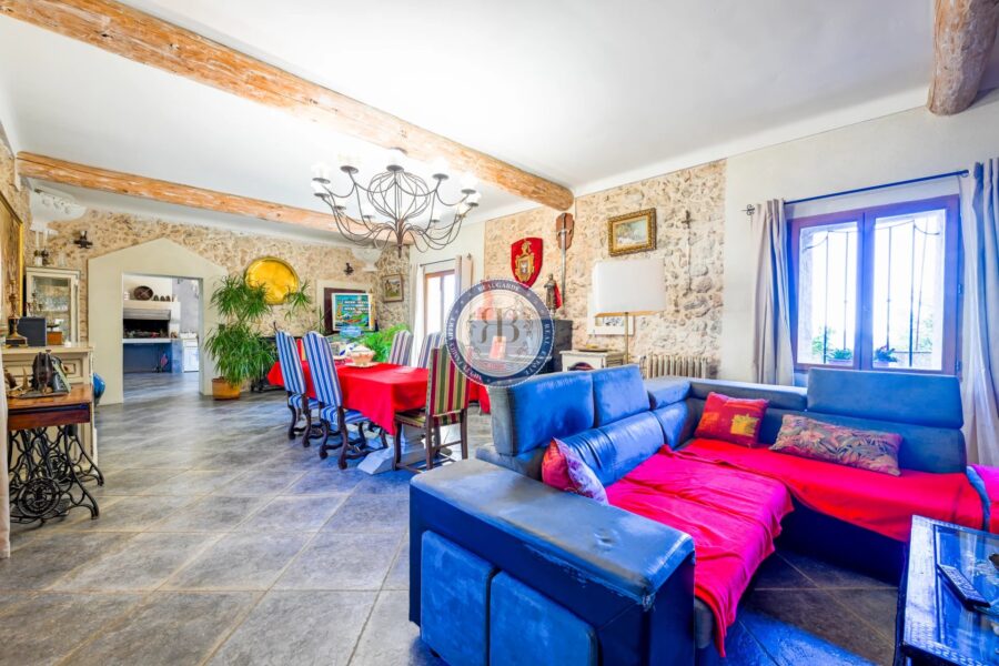 Maison à vendre à Le Broc — Vue montagne — photo 20