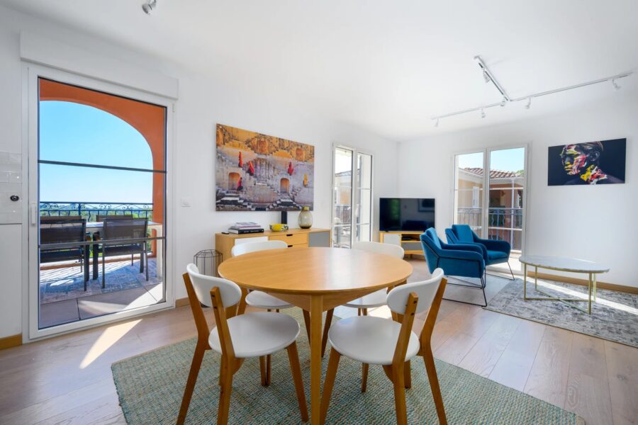 Appartement à vendre à Roquefort-les-Pins — Vue mer — photo 11