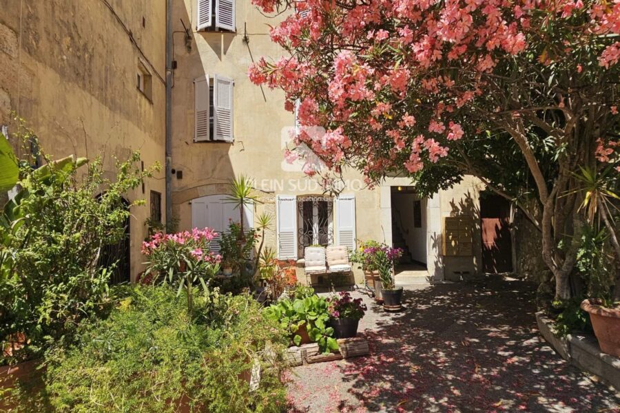 Appartement à vendre à Grasse — Vue montagne — photo 2