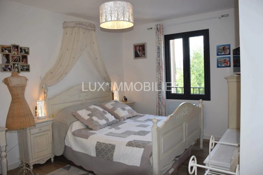Maison à vendre à Saint-Rémy-de-Provence — Vue montagne — photo 8