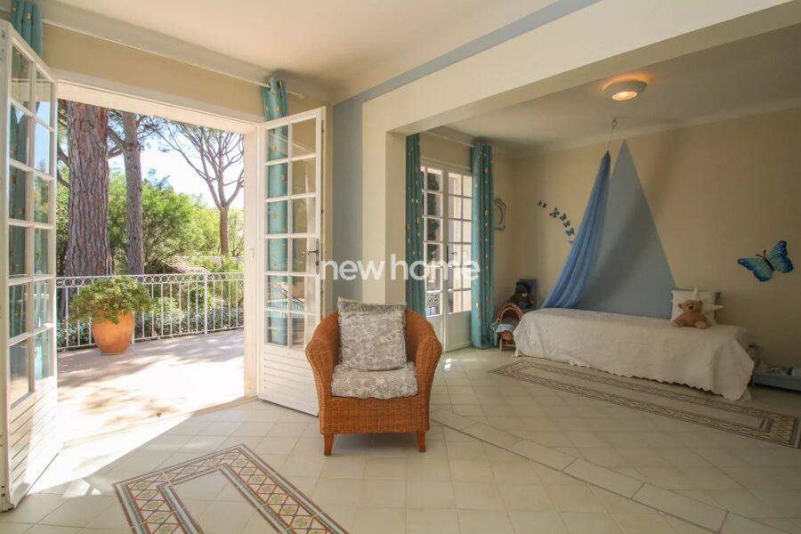 Maison à vendre à Saint-Raphaël — Vue golf — photo 21