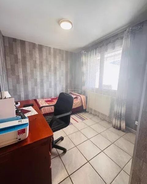 Maison à vendre à Marignier — Vue montagne — photo 25
