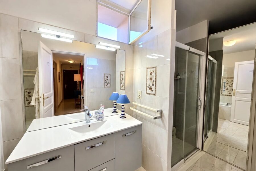 Appartement à vendre à Roquebrune-Cap-Martin — Vue mer — photo 9