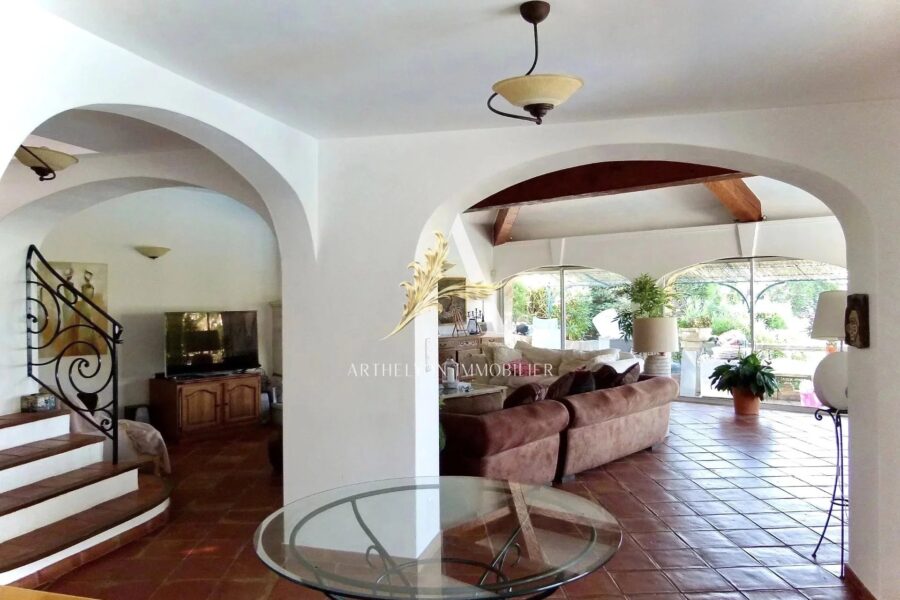 Maison à vendre à Sainte-Maxime — Vue mer — photo 19
