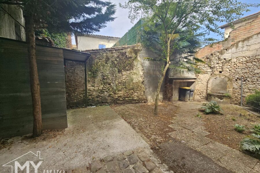 Maison à vendre à Sainte-Foy-la-Grande — Vue parc & jardin — photo 15
