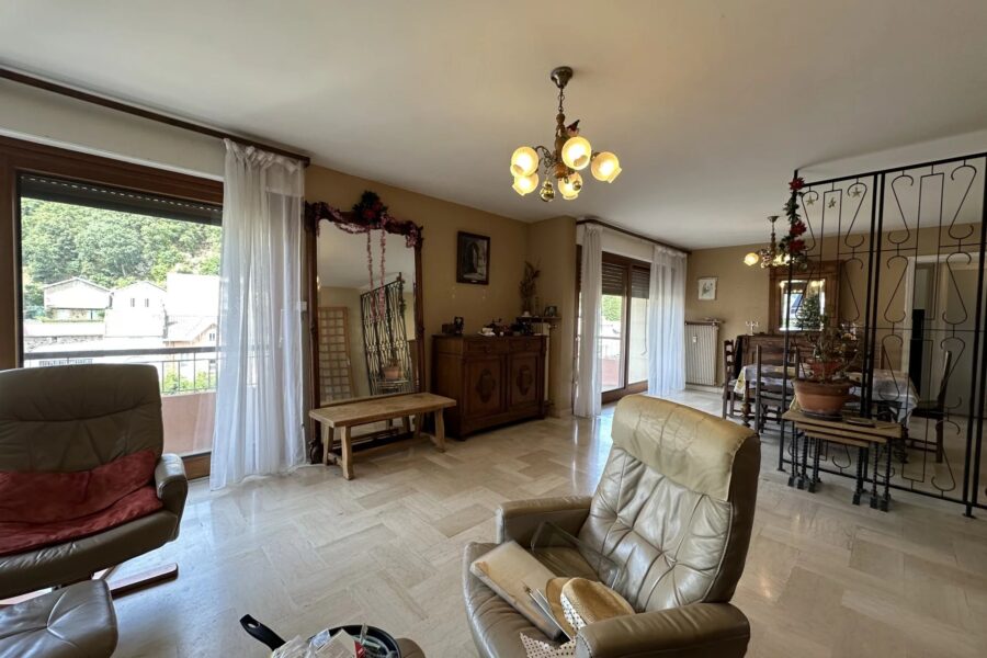 Appartement à vendre à Vals-les-Bains — Vue sur la ville — photo 2