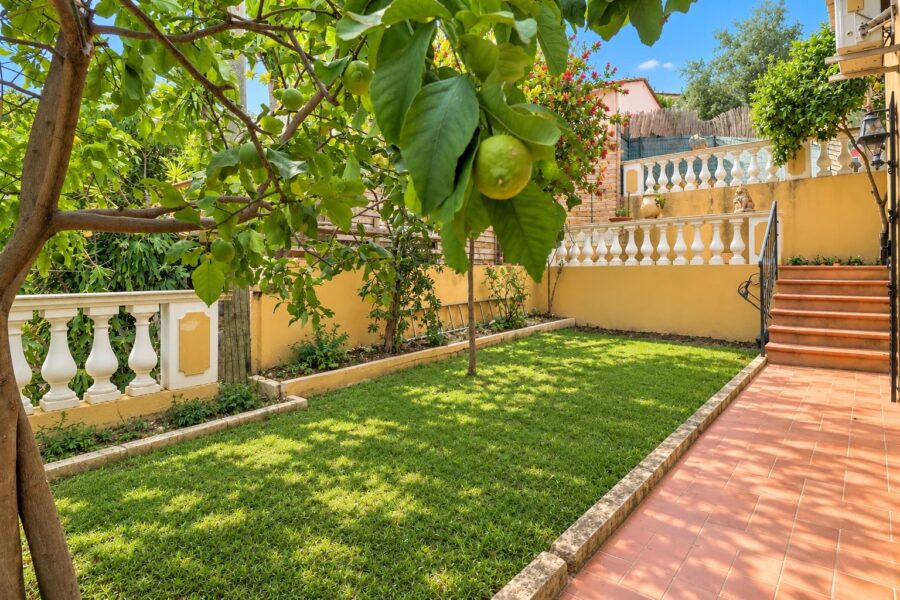 Maison à vendre à La Trinité — Vue montagne — photo 4