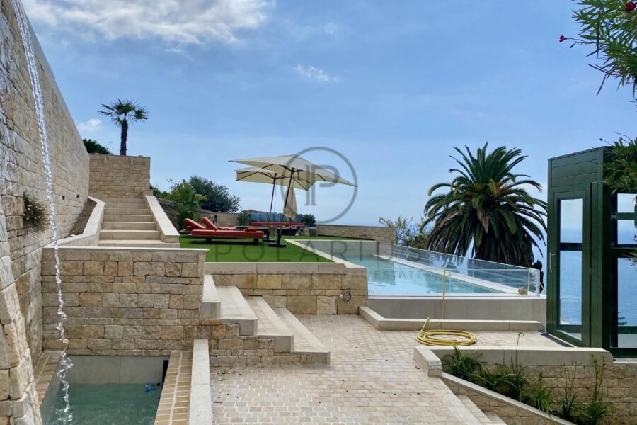 Maison en location vacances à Roquebrune-Cap-Martin — Vue mer — photo 25