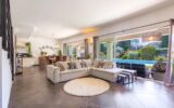 Maison à vendre à Roquefort-les-Pins — Vue parc & jardin — photo 6