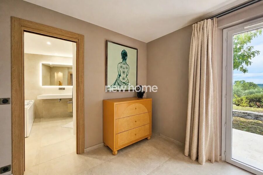 Maison à vendre à Saint-Antonin-du-Var — Vue montagne — photo 27
