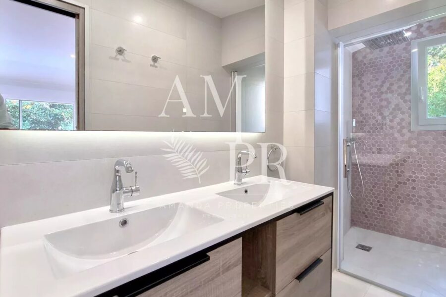 Maison à vendre à Cannes — Vue parc & jardin — photo 16