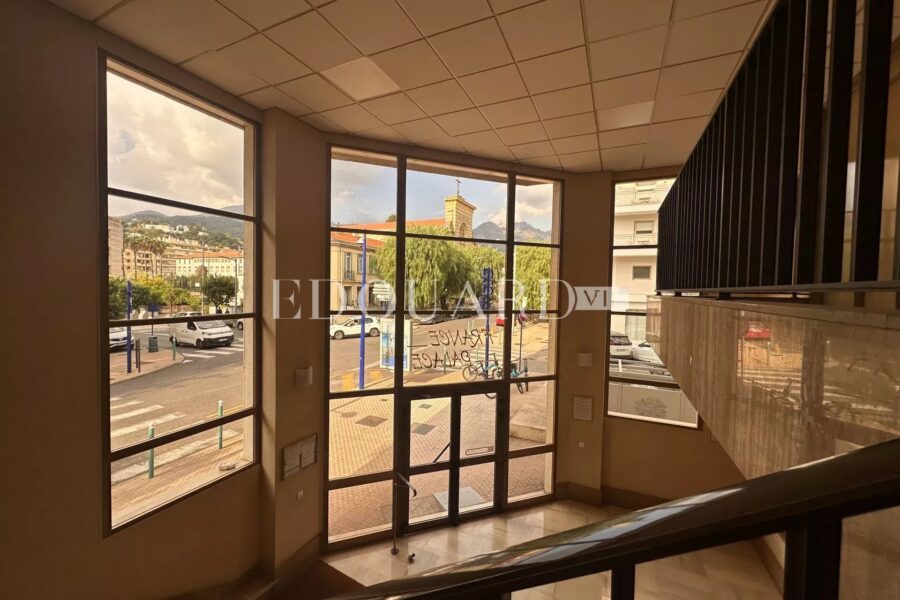 Appartement à vendre à Menton — Vue sur la ville — photo 15